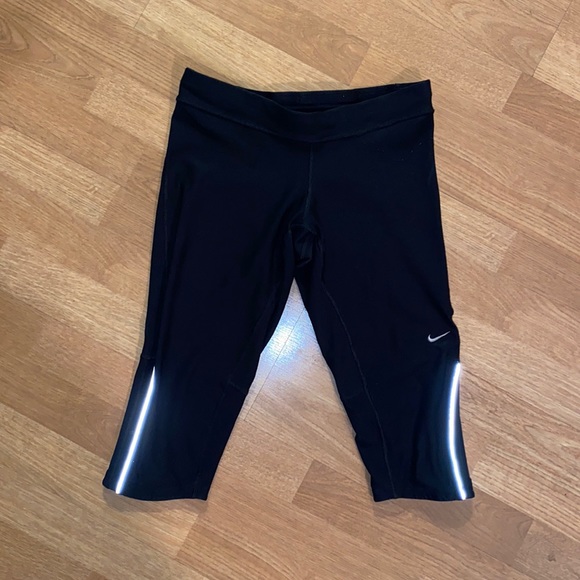 Nike Running Dri-fit Cropped Leggings Size M